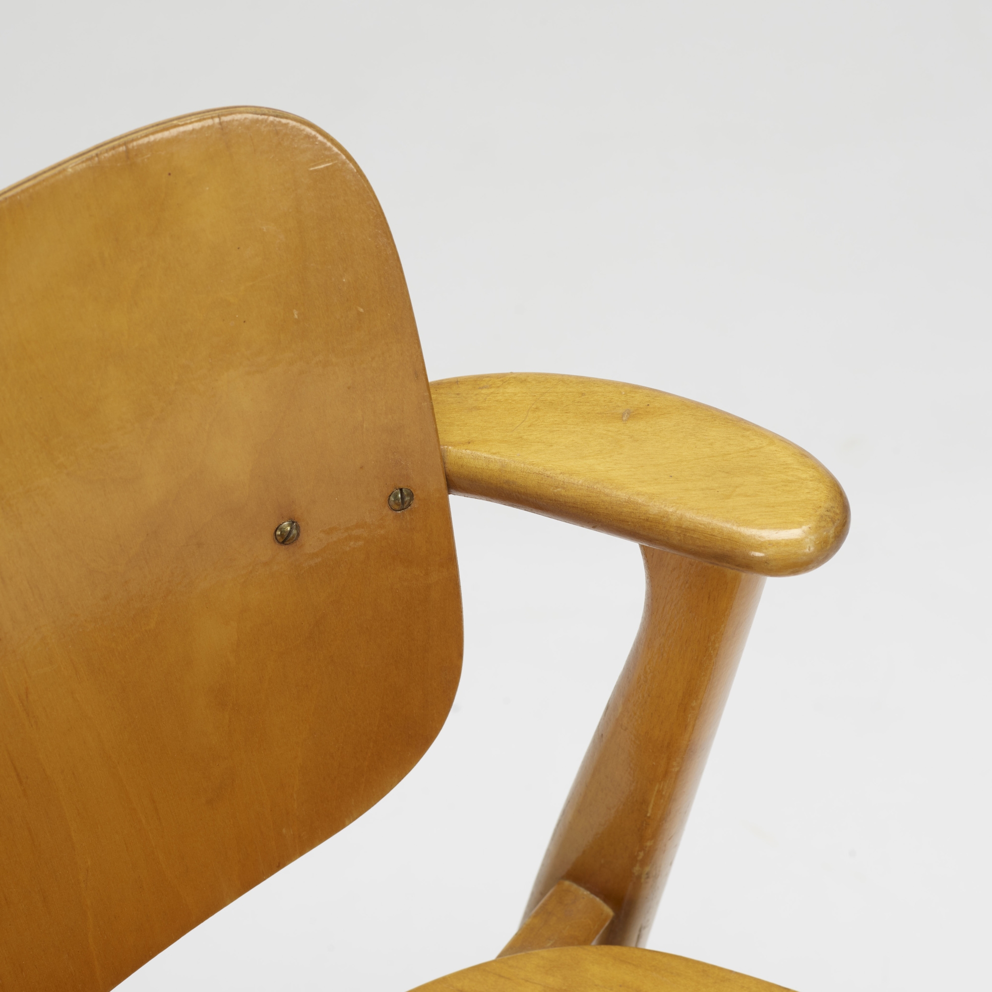 Ilmari Tapiovaara | Domus stacking chairs, set of six (1946) | MutualArt