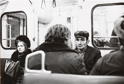 Artwork by Leo Kandl, In der Schnellbahn, Made of Vintage, Gelatine silver