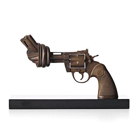 Non violence by Carl Fredrik Reuterswärd