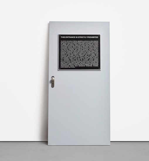 Artwork by Santiago Sierra, Aviso Público (Public Notice), from Door Cycle, Made of Cast aluminium relief sign with black enamel paint on a grey painted galvanised iron door plate with metal door knob and lock.