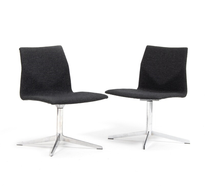 Artwork by Niels Hvass, Christina Strand, “E”, Made of grey wool