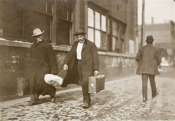 Migrants, USA by Lewis Hine, Circa 1910