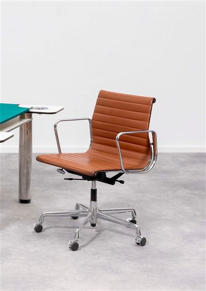 Charles Rayeames Fauteuil De Bureau A Roulettes Mutualart