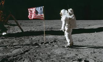 Apollo 11 Celebrated, the Legacy of Rave Culture and a Monument to Melania Trump – the Week in Art