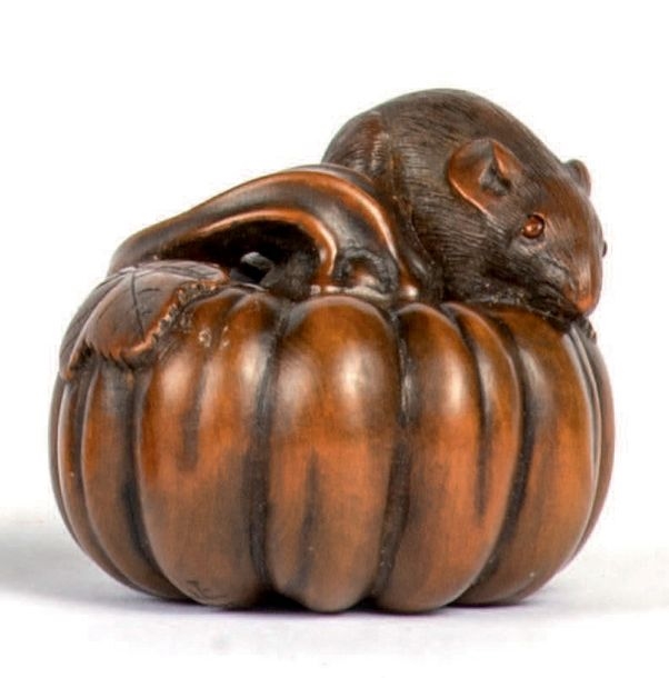 Edo Period, 19th Century | Rat perché sur un potiron, ses yeux ...