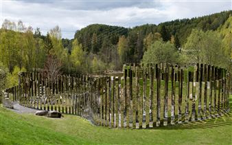 ‘I Want the Artist Tobe Triggered Bythe Landscape’