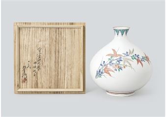 Nigoshide jar depicting flower - Kakiemon Sakaida XIII