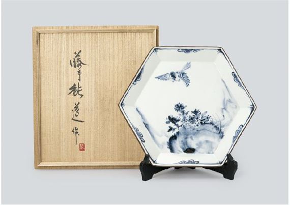 Blue and white porcelain hexagonal plate depicting azalea
