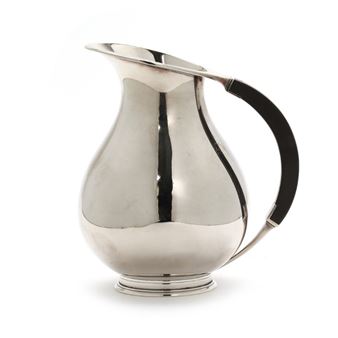 A silver jug - Grann & Laglye