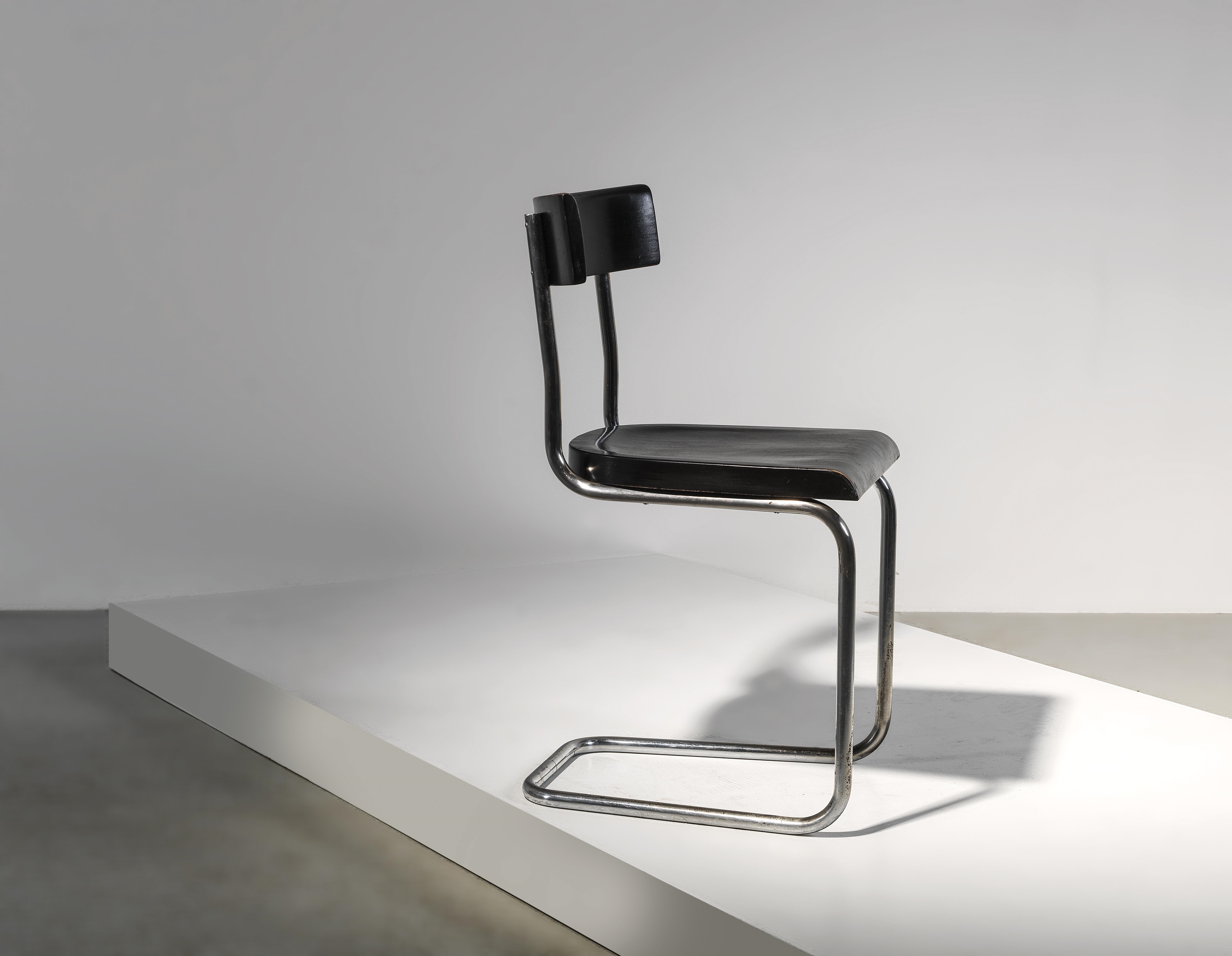 Artwork by Mart Stam, A cantilever chair mod. no. B 263 variant, Made of tubular steel