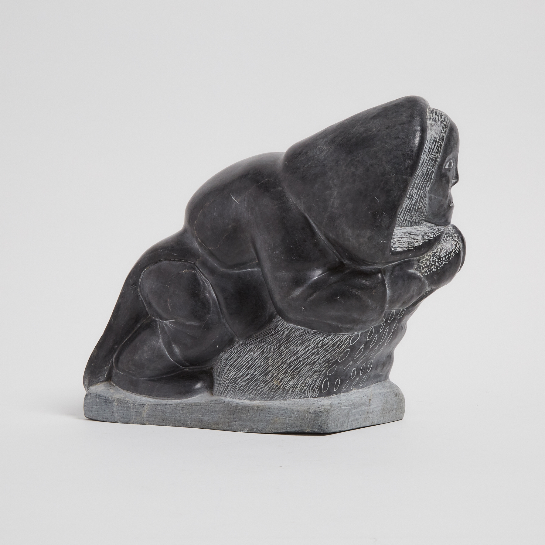 Artwork by Markusi Kuanana, CROUCHING WOMAN, Made of stone