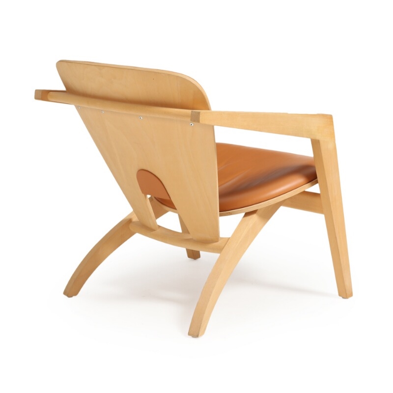 Hans J. Wegner | “Butterfly” (1977) | MutualArt