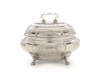 A sterling silver Rococo style silver casket - Axel Salomonsen