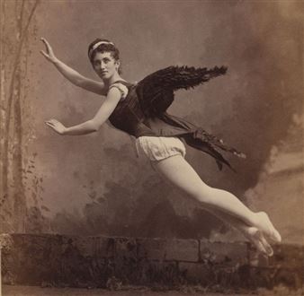 Acting Out: Cabinet Cards and the Making of Modern Photography - Amon Carter Museum of American Art