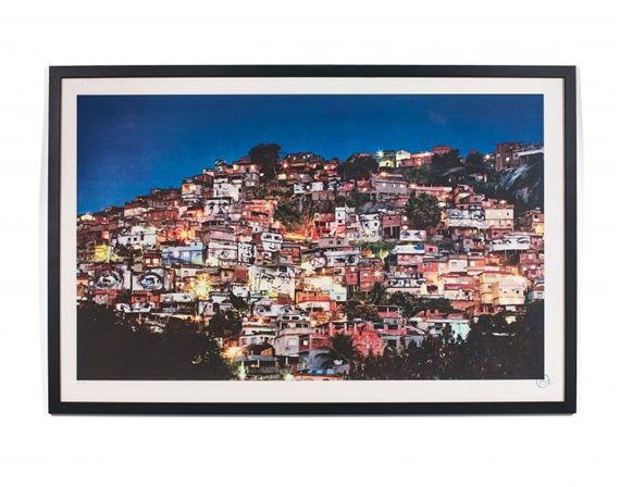 28 Millimètres, Women are Heros - Action dans la favelo Morro da Providencia, nightview by JR, 2012