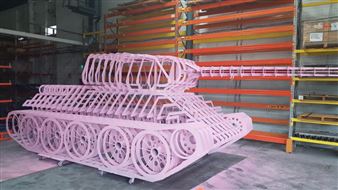 Politics, a Pink Tank and a Lightness of Being at Sculpture by the Sea