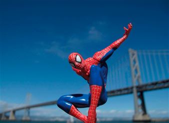 SpiderMan at the Bay Bridge - Laurent Lagarde