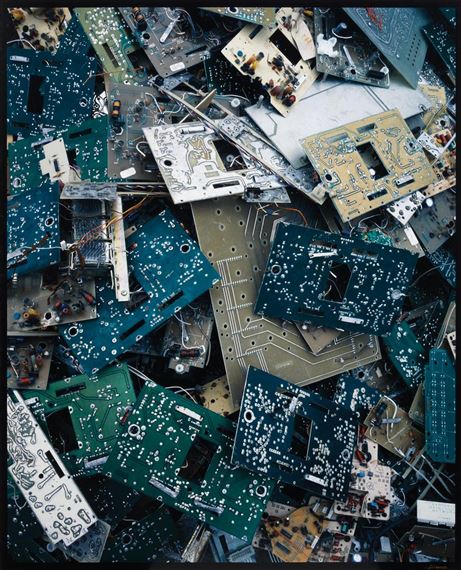 B3 from the disCONNEXION series by Xing Danwen, 2002-2003