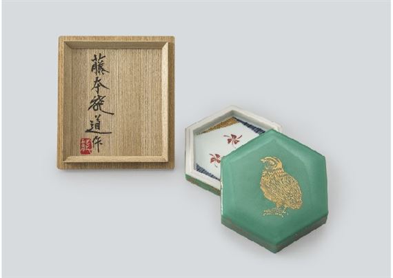 Green glazed small box depicting quail in overglaze enamel and gilt