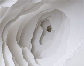 Angela Glajcar: Torn spaces - Galerie Utermann