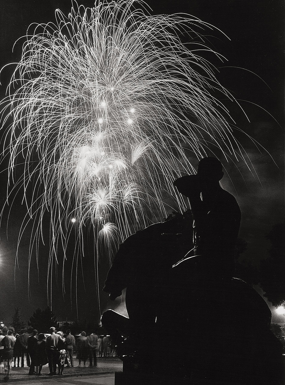 Fireworks for May 1, in Dresden by Richard Peter Sen, 1960s