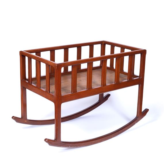 teak crib