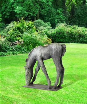 Großes grasendes Fohlen - Renee Sintenis