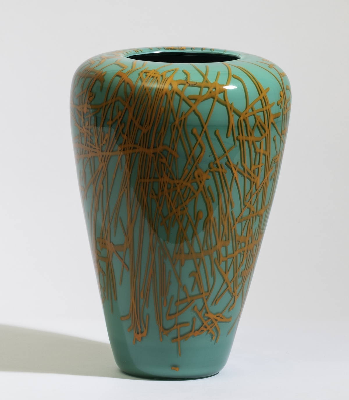 Toots Zynsky | A cased blown glass vase from the Folto series (1984 ...