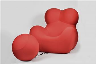 UP5 armchair with its UP6 ottoman, aka Big Mama - Gaetano Pesce