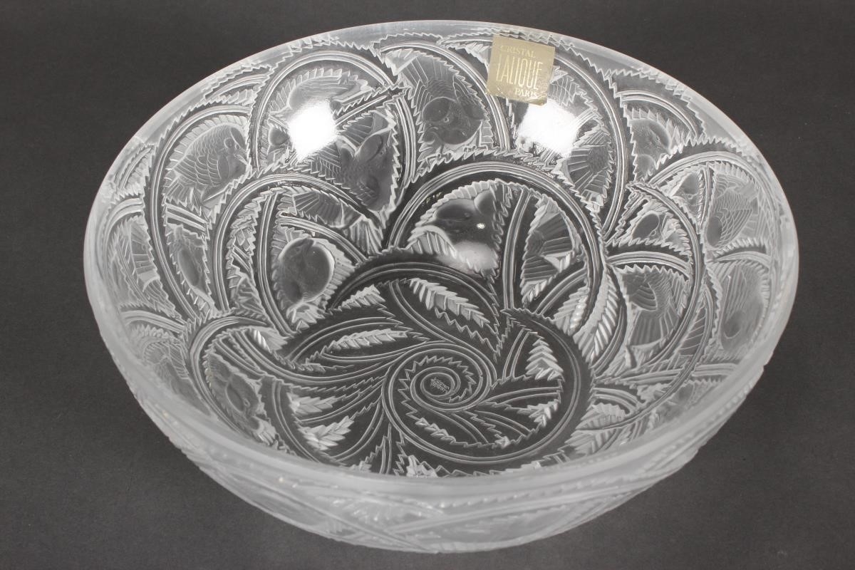'Pinsons' Frosted Bowl by René Lalique