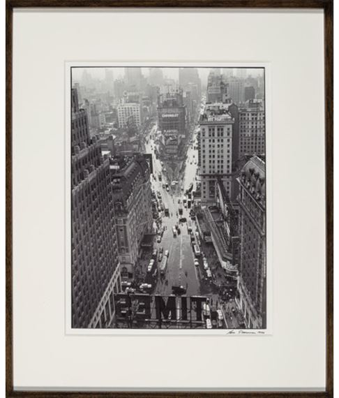 Lou Stoumen | Times Square in the Rain (1940) | MutualArt