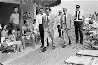 Terry O’Neill: A Tribute to Terry O’Neill - Koster Fine Art Gallery