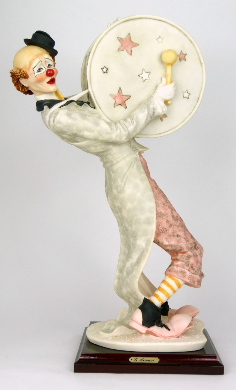 The Clown porcelain sculpture  for Disney by Giuseppe Armani