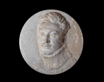 Tondo represent male face - Angelo Zanelli