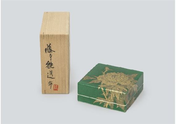 Green glazed square box depicting peony in overglaze enamel and gilt