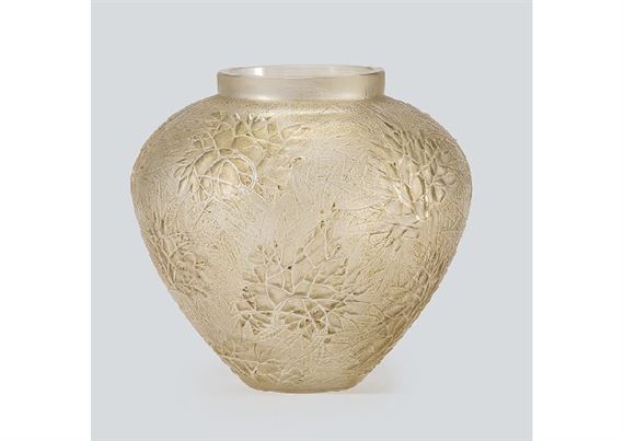 Vase:ESTEREL by René Lalique, designed in 1923