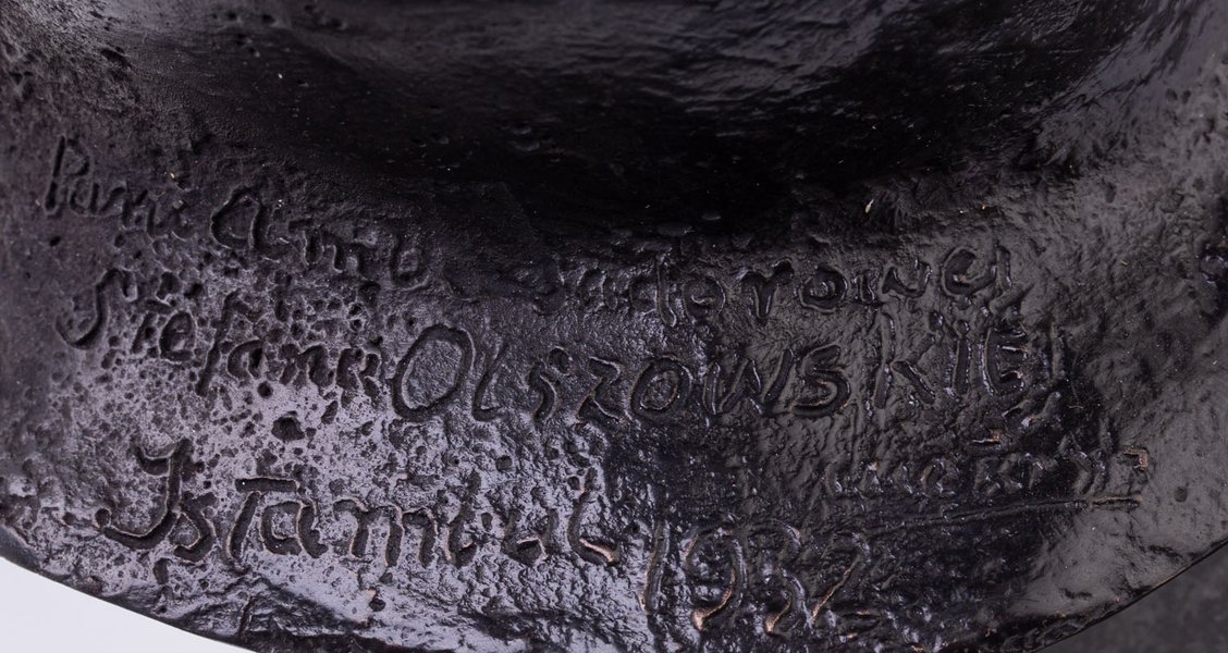 Artwork by Roman Biliński, The portrait of Ambassador 's wife Stefania Olszowska, Made of bronze, marble