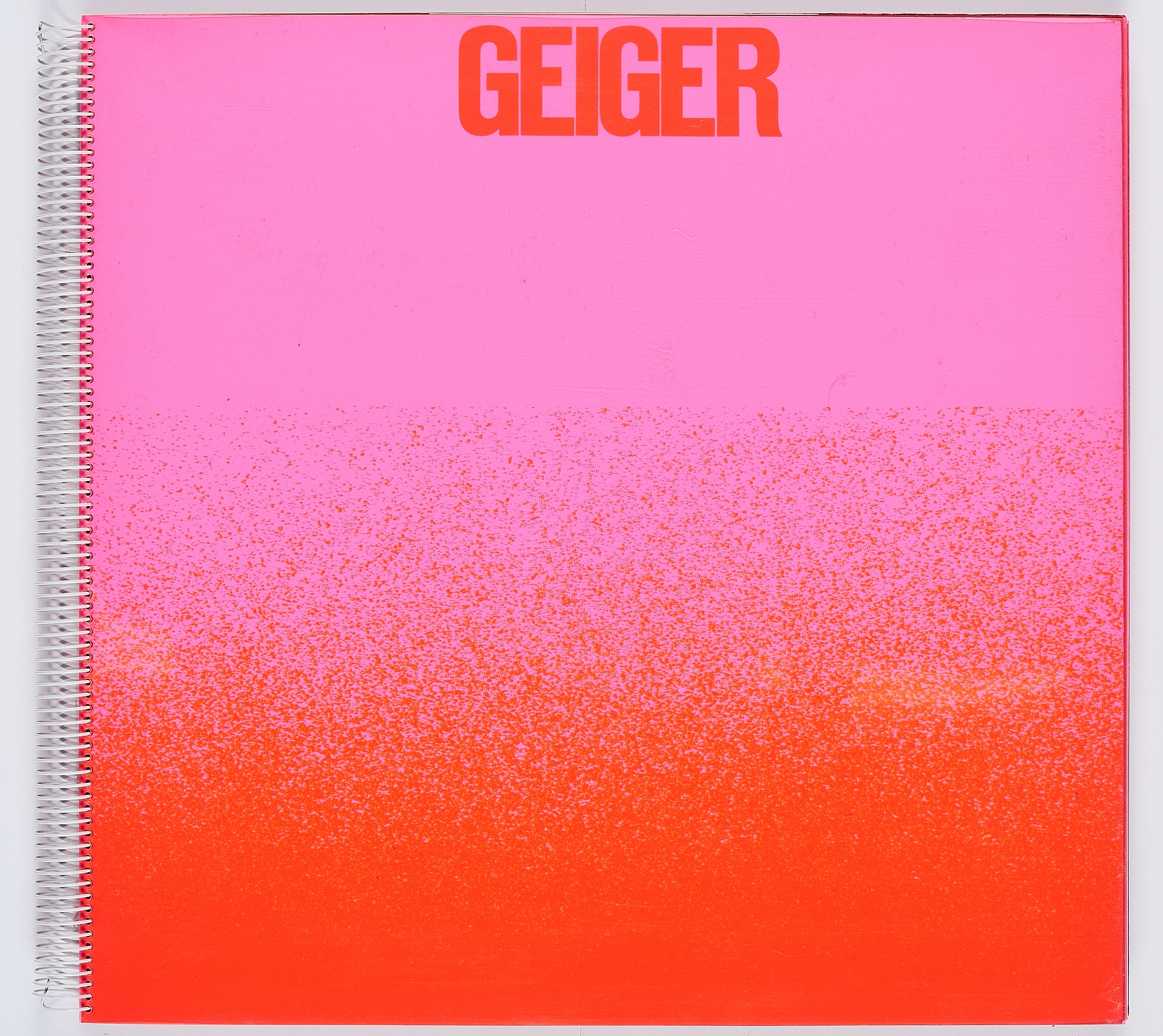 Rupprecht Geiger - all die roten farben, was da alles rot ist, ein sehr rotes buch/ Hundertbuch III by Rupprecht Geiger, circa 39
