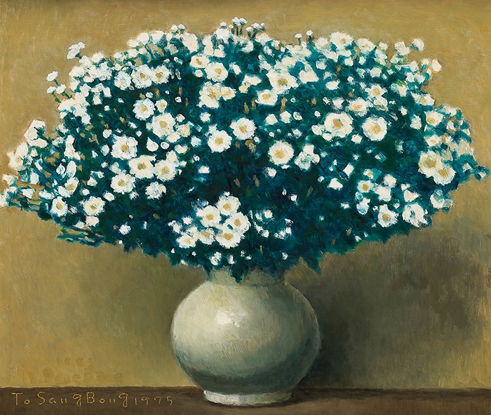 Artwork by To Sang-Bong, White Chrysanthemum, Made of oil on canvas