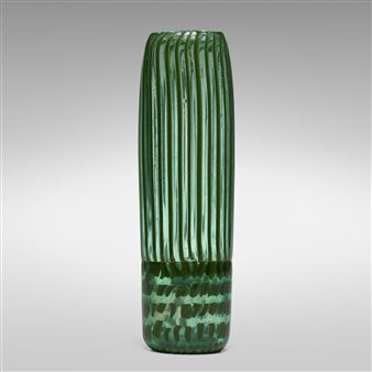 Rare vase, model 2111 - Thomas Stearns