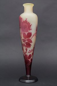 Galle Emile Grosse Jugendstil Vase Mit Rosen Mutualart