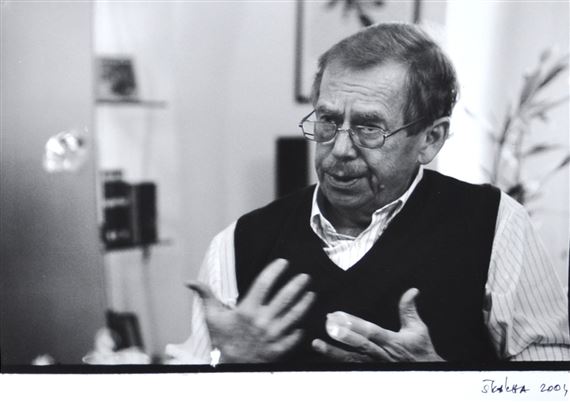 Vaclav Havel by Oldřich Škácha, 2004