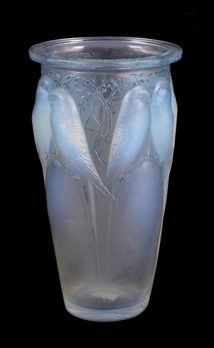 Ceylan, an opalescent and blue stained glass vase by René Lalique