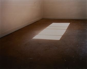 Lightform - Justine Varga