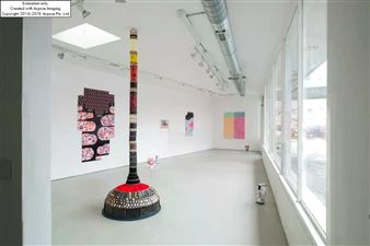 Panache, but Not Enough Potency: A Review of a Cat May Look on a Queen at the Green Gallery