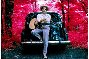 From Instagram Posts to Collectibles: Magnum Photos Partners with the Everyday Projects for a Print Sale