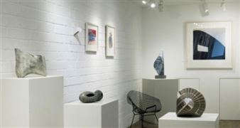 Do Not Touch: Eilis O’Connell at a Distance Online