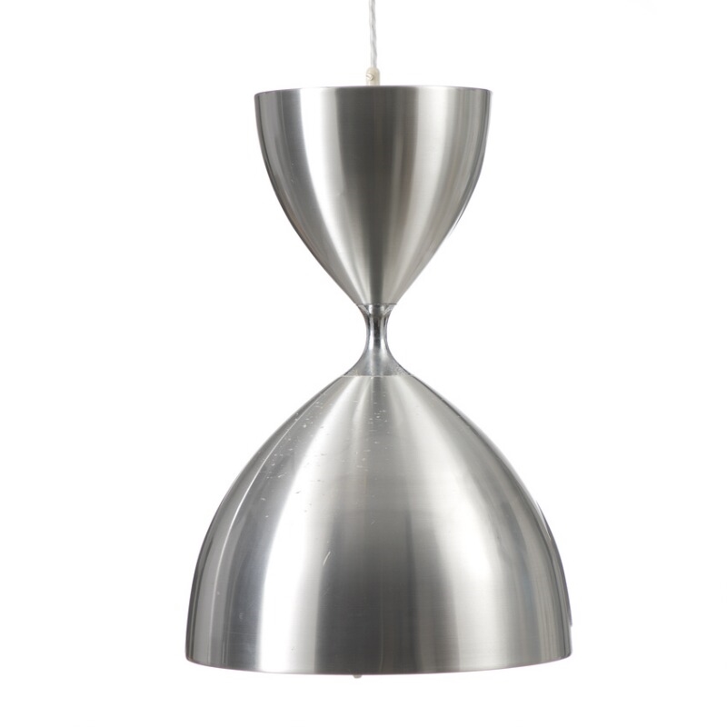 Artwork by Jo Hammerborg, “V𲵲”, Made of shaped aluminium