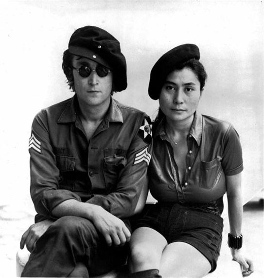 Iain MacMillan | John Lennon et Yoko Ono (Circa 1970) | MutualArt