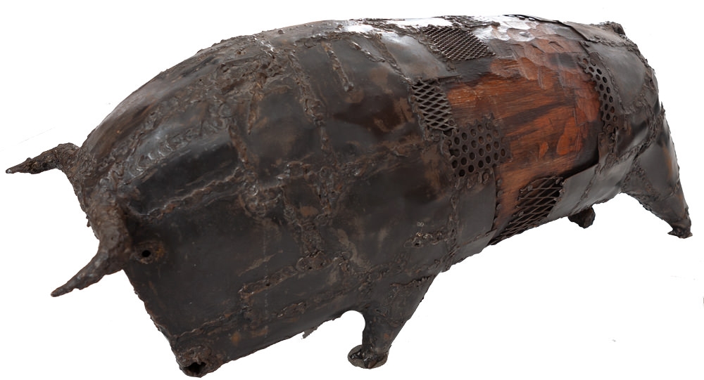 Artwork by Francisco Stockinger, Touro, Made of sculpture in iron and wood